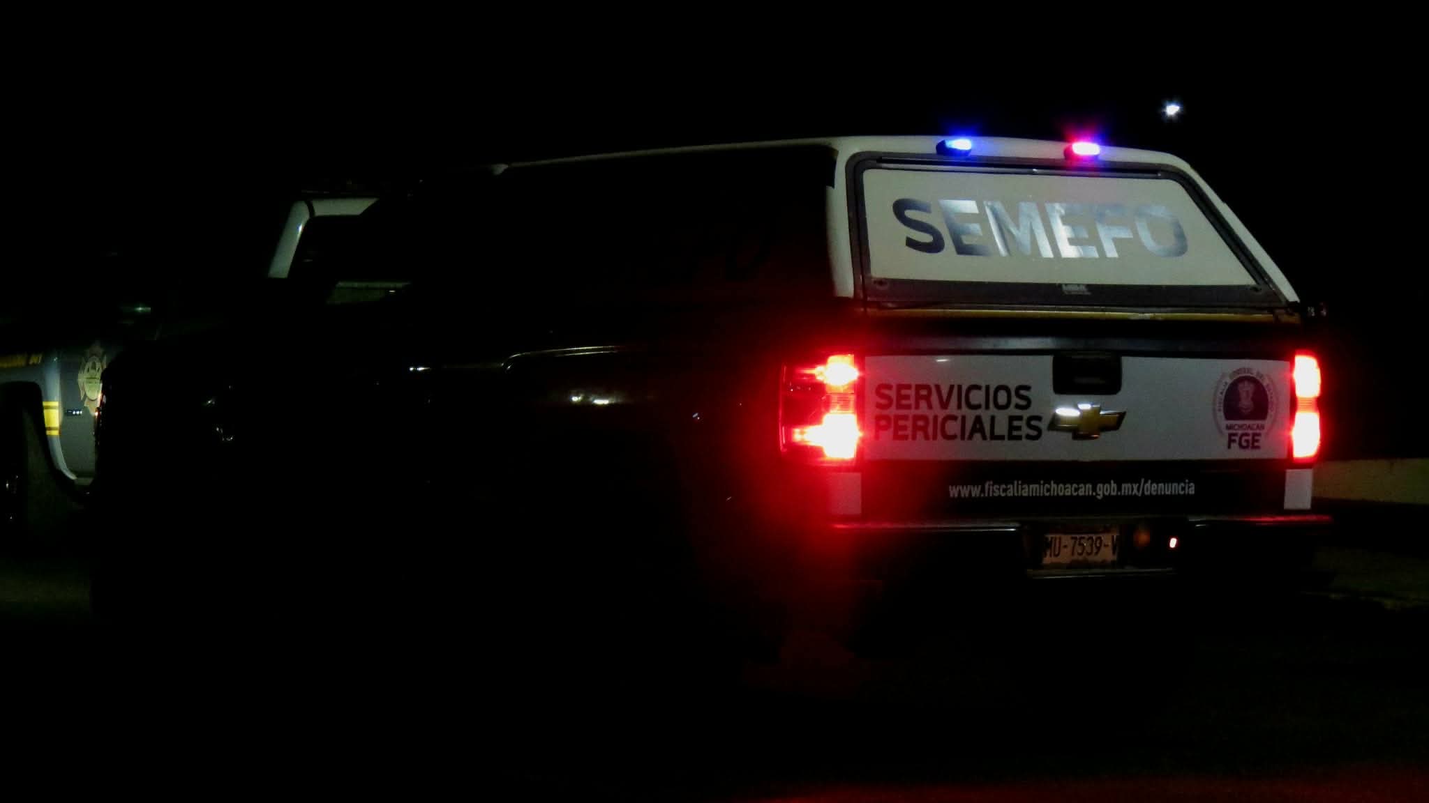 Identifican a la mujer asesinad4 en Parácuaro; le clavar0n varias fotografías con un picahiel0s en el pech0