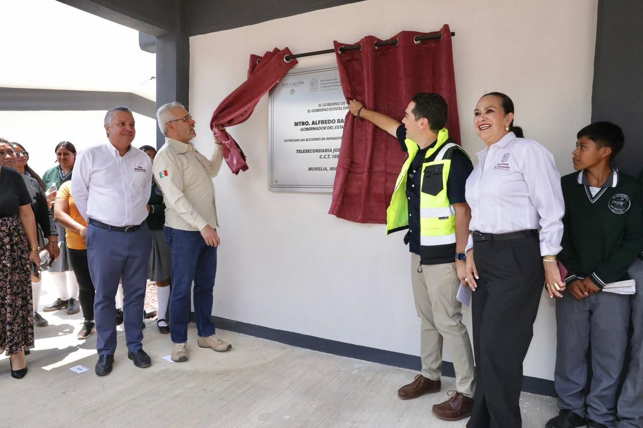 Inaugura Bedolla en Morelia reconversión de telesecundaria a bachillerato, impulsada por Sheinbaum