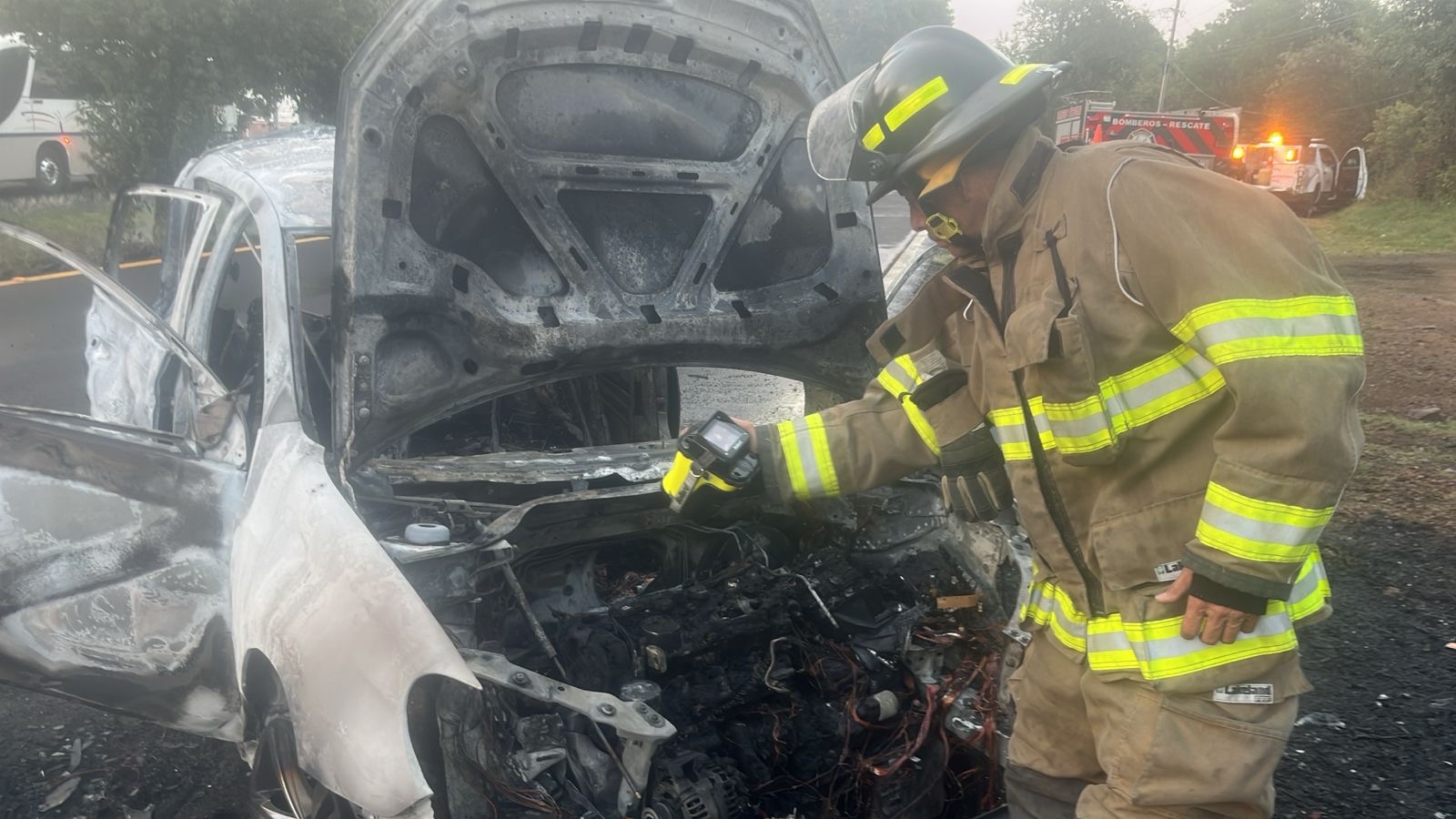Choque entre cuatro vehículos deja un muert0 y tres herid0s en la Morelia-Pátzcuaro