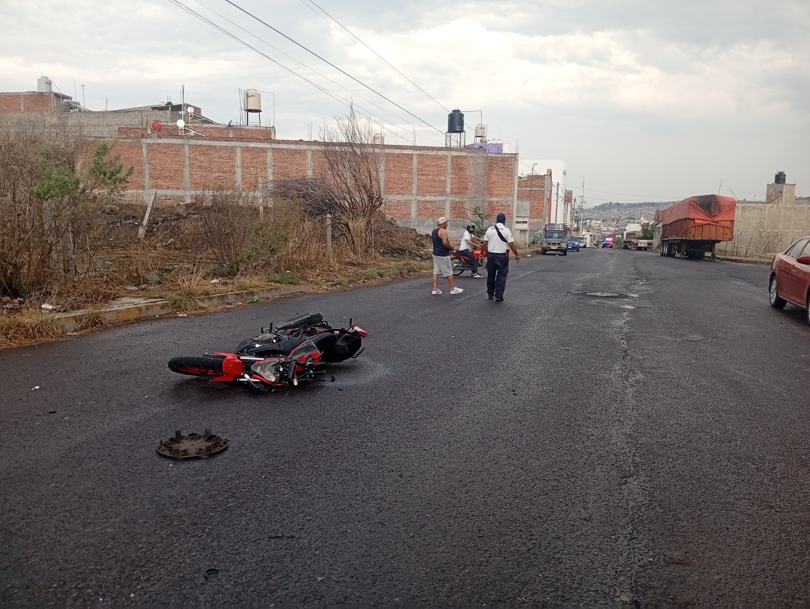 Adolescente muer3 tras ser arrollad0 y arrastrad0 por vehículo en La Piedad; responsable huyó