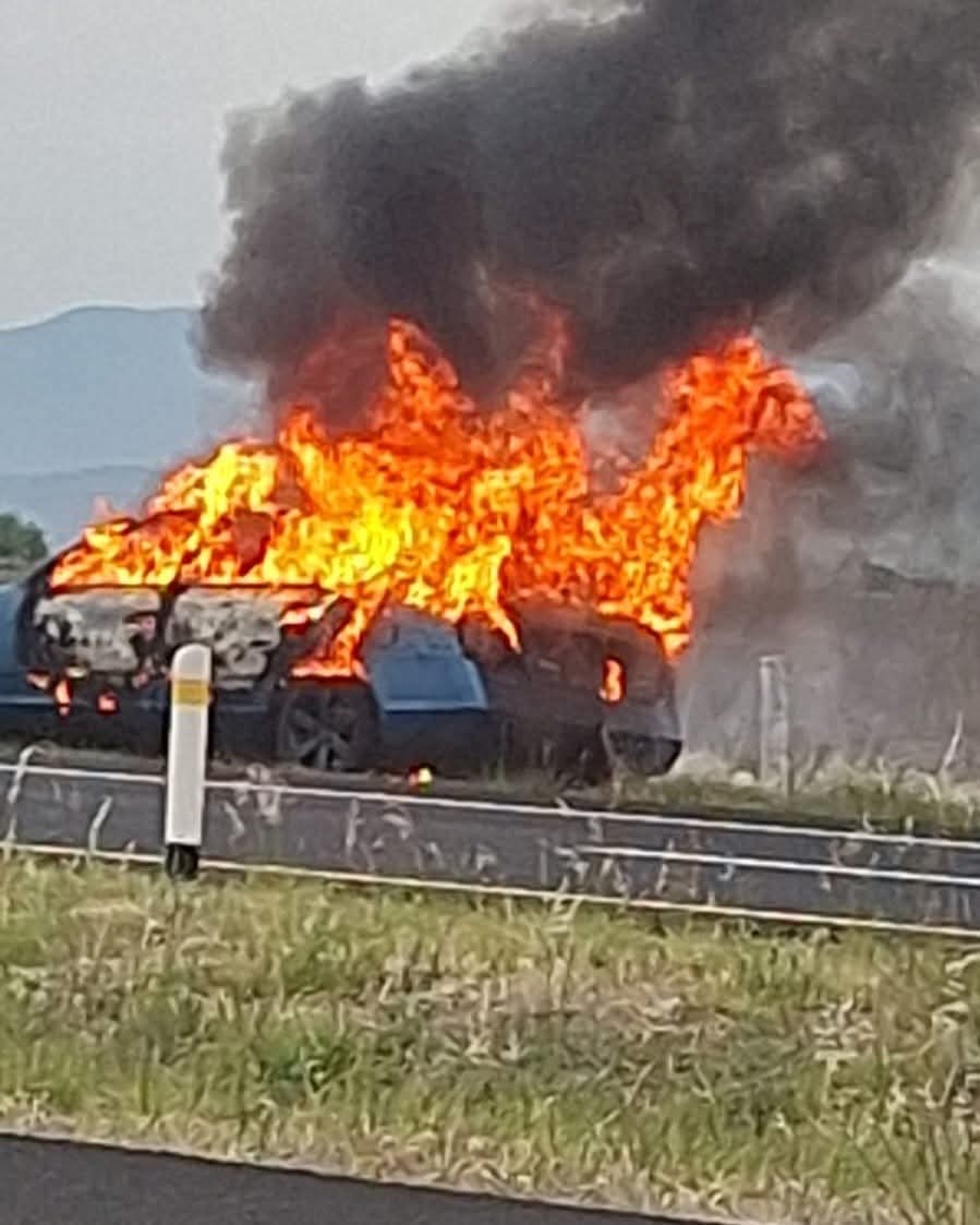 Vehículo quemado en la México-Guadalajara estaba abandonado