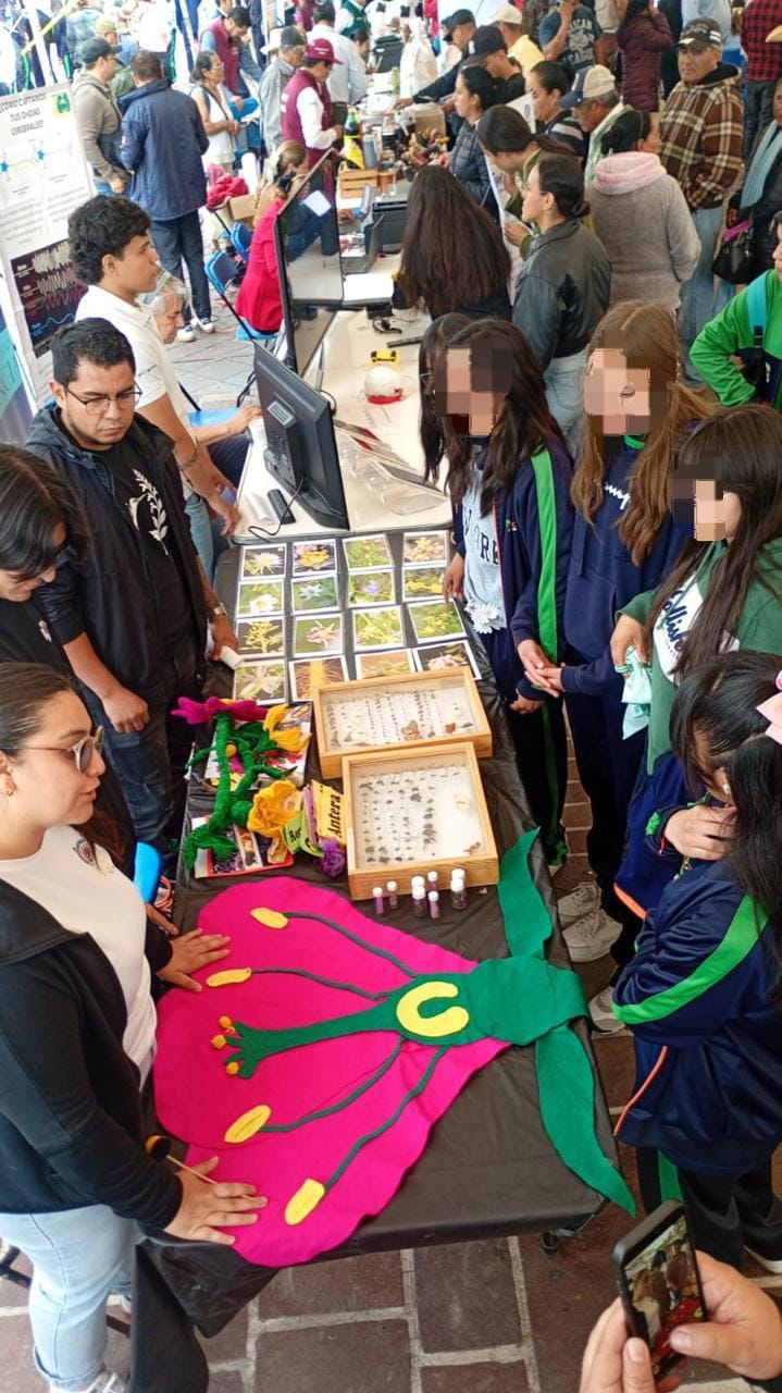 UMSNH ACERCA EL CONOCIMIENTO CIENTÍFICO A LAS NUEVAS GENERACIONES