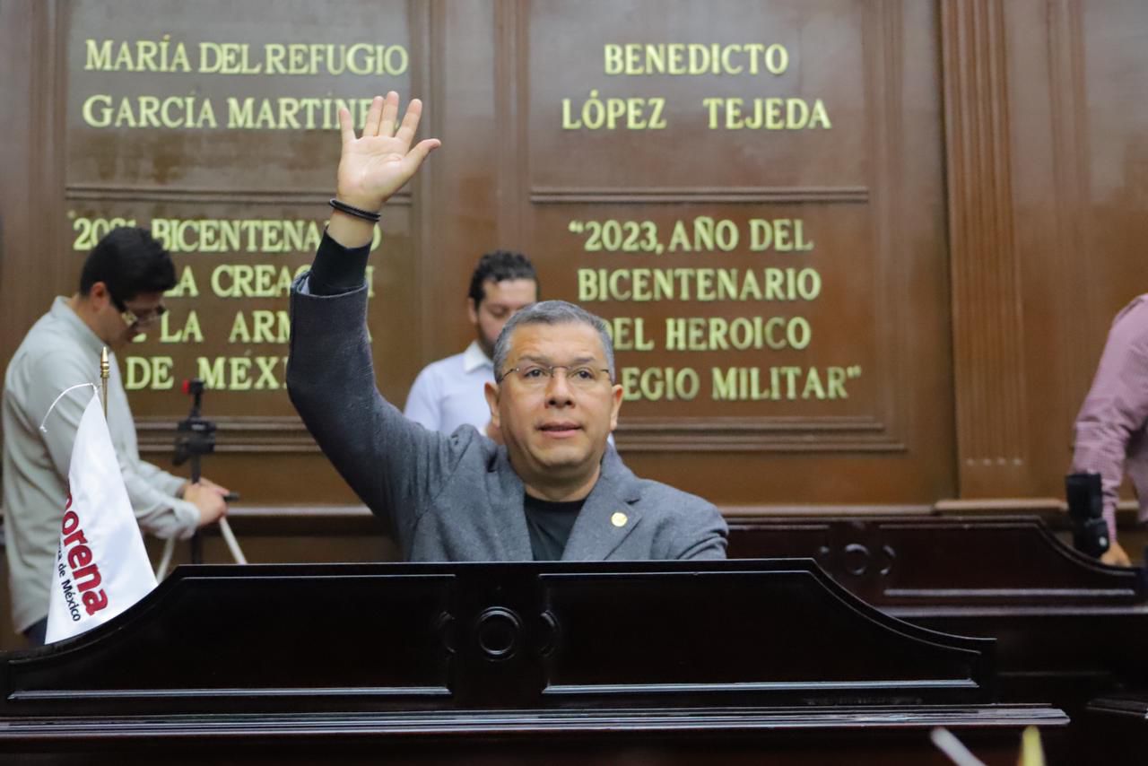 Logra Barragán reforma por la paridad en tenencias y encargaturas del orden