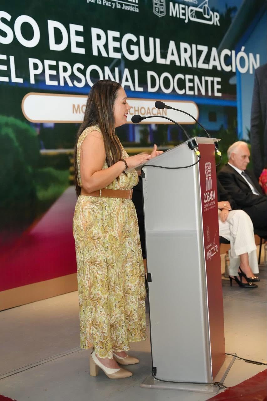 Reconocimiento a la labor docente en el COBAEM.