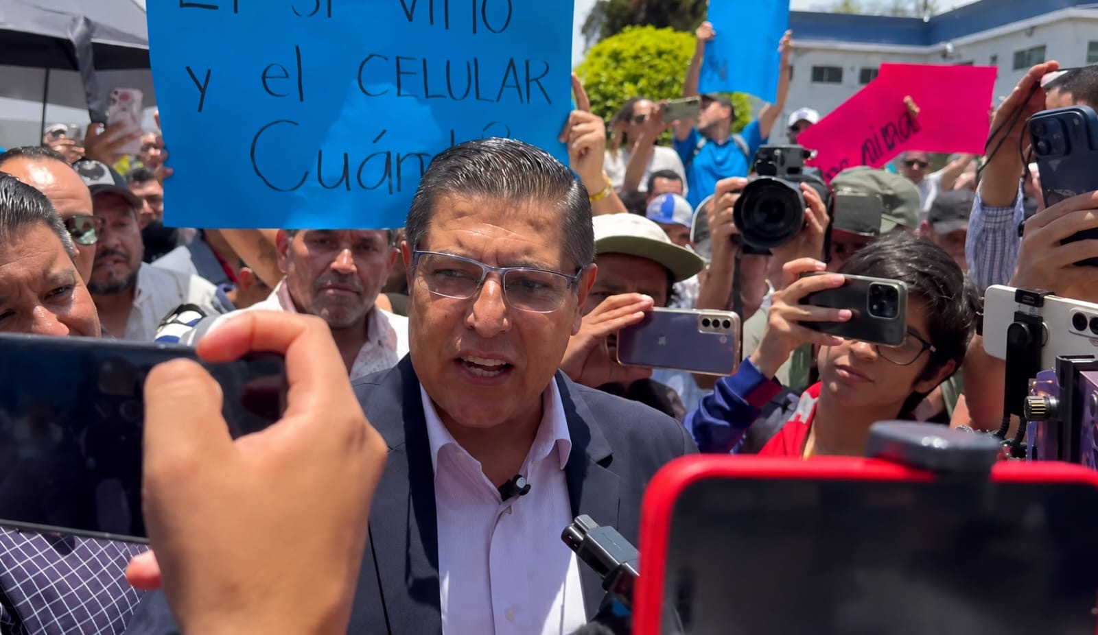 “Quienes ustedes ya saben me quieren dañar”: Nacho Campos le tira al "sombrero" y a Grecia Quiroz