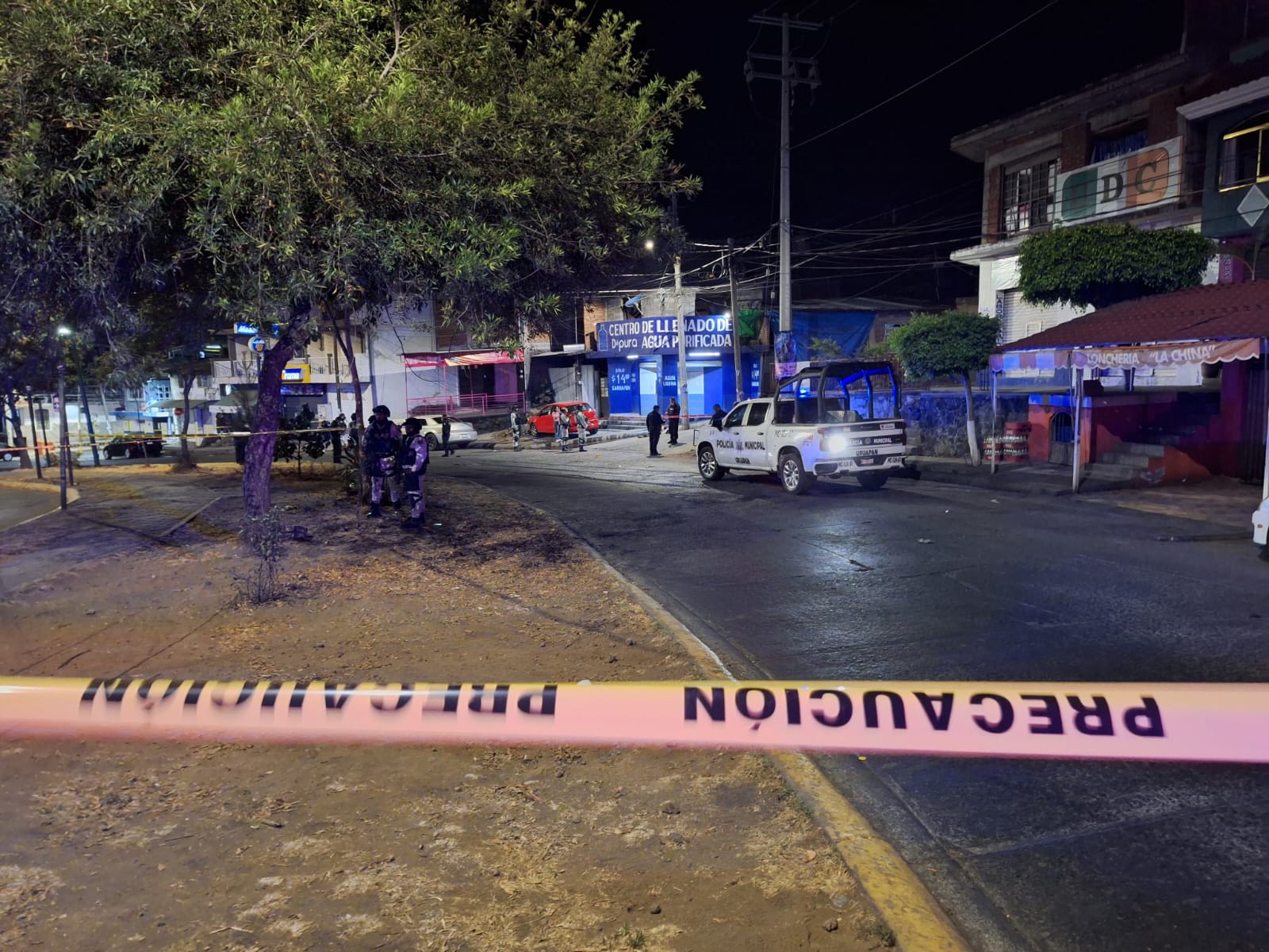 Masculino es asesinad0 a balaz0s, en la colonia La Quinta de Uruapan 