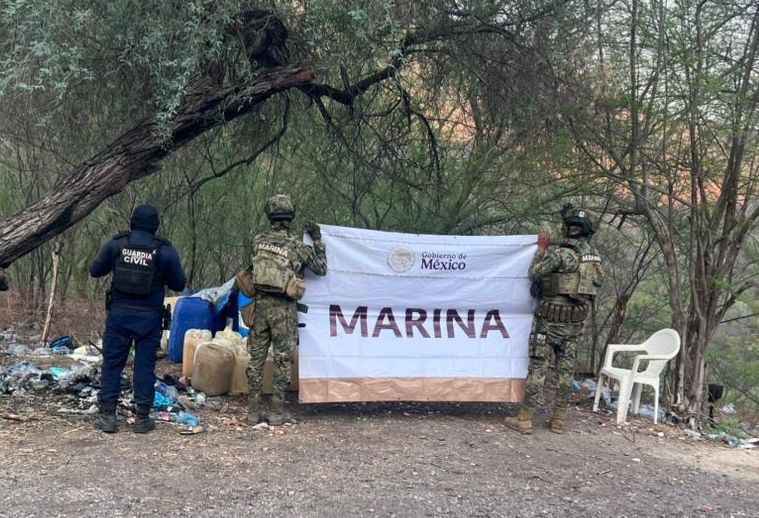 Fuerte golpe al huachicoleo: aseguran 11 mil 800 litros de hidrocarburo, en Arteaga