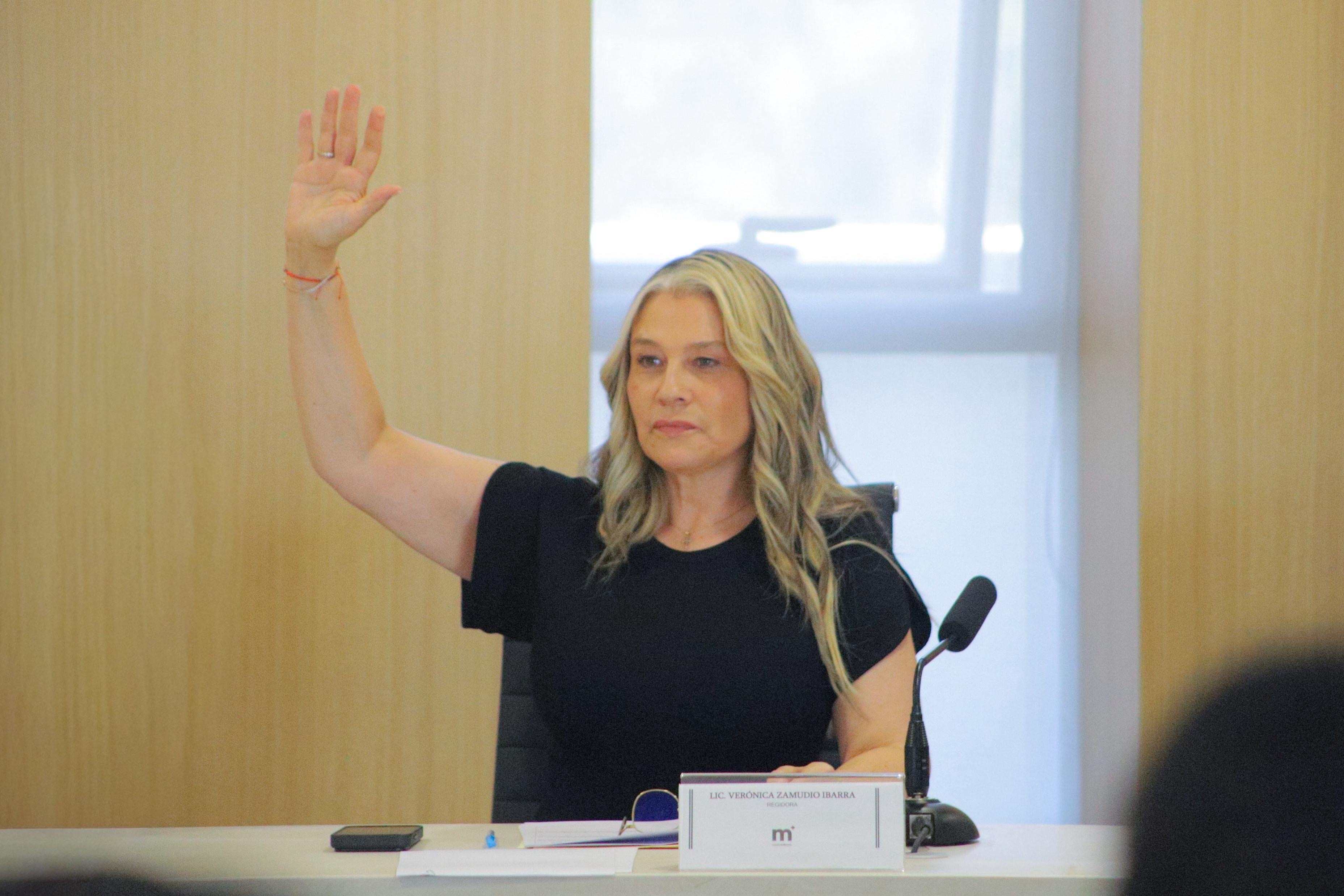 Regidora Verónica Zamudio propone medidas para proteger a menores en hoteles y moteles