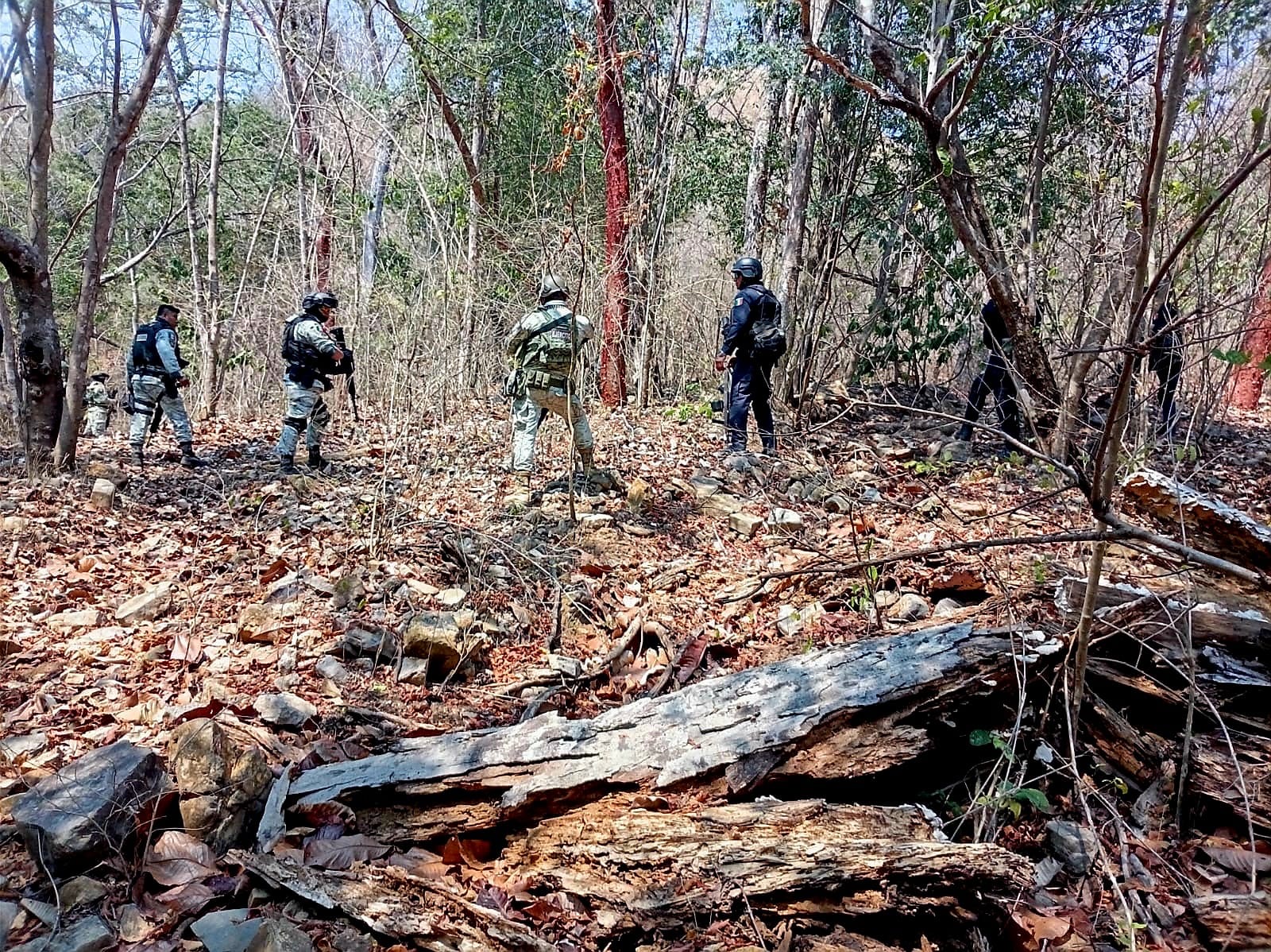 Reportan supuesto enfrentamient0 armad0 en Santa María Ostula; continúan recorridos de seguridad