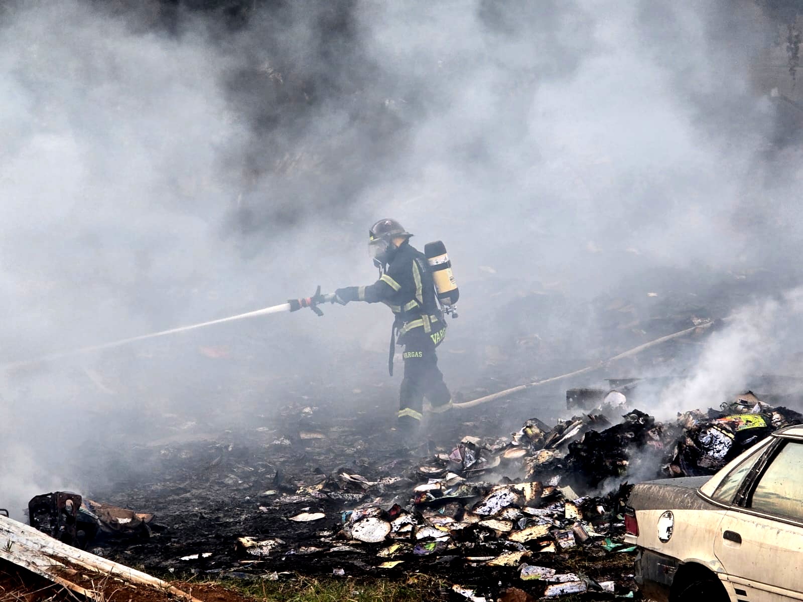 Se registra incendio en “deshuesadero” de Tacámbaro