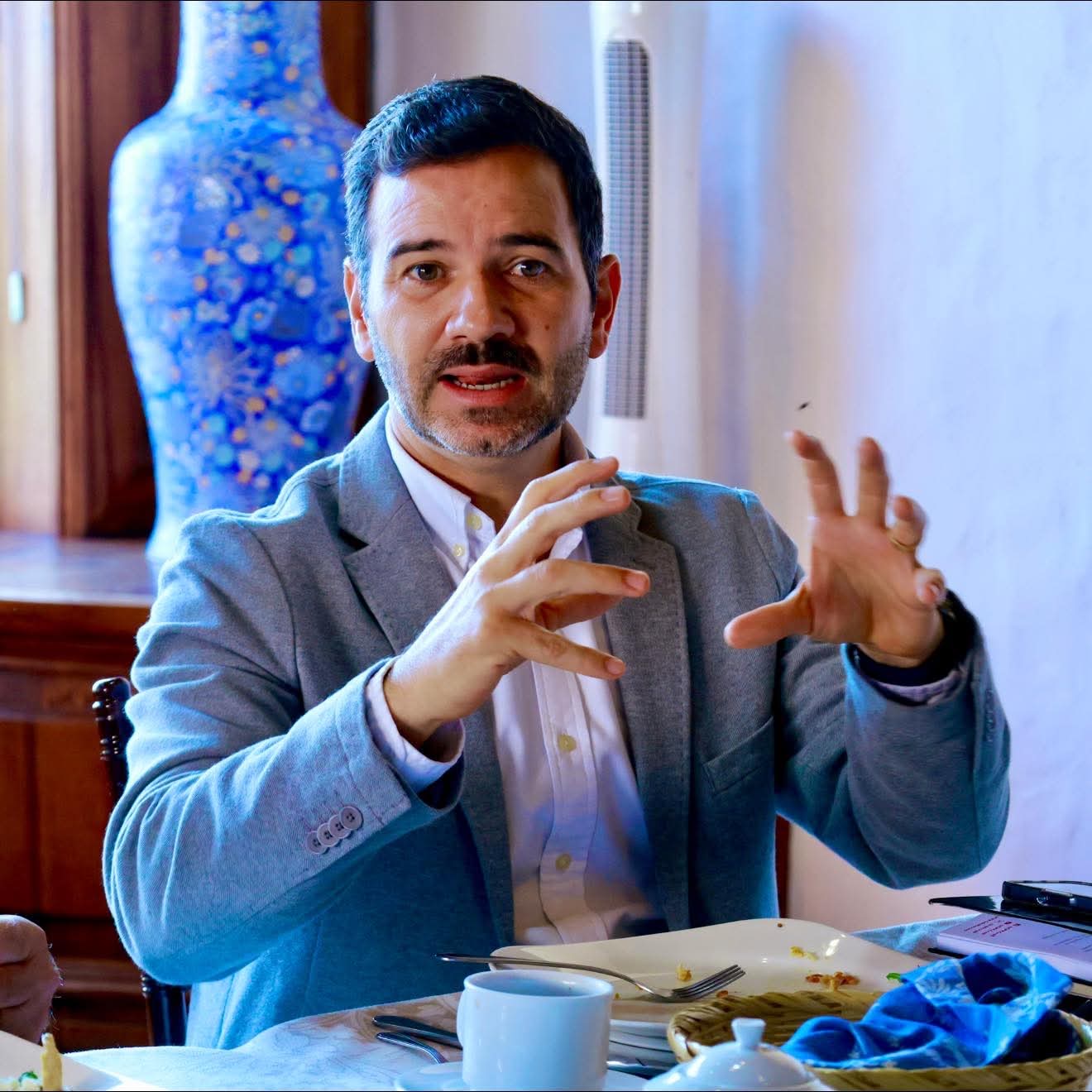 Escucha y trabajo conjunto fortalecen al turismo de Morelia; Yankel Benítez se reúne con hoteleros