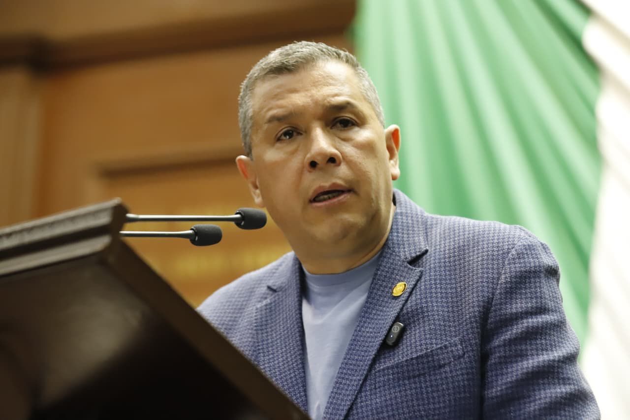 El agua es un derecho, no un negocio: JC Barragán
