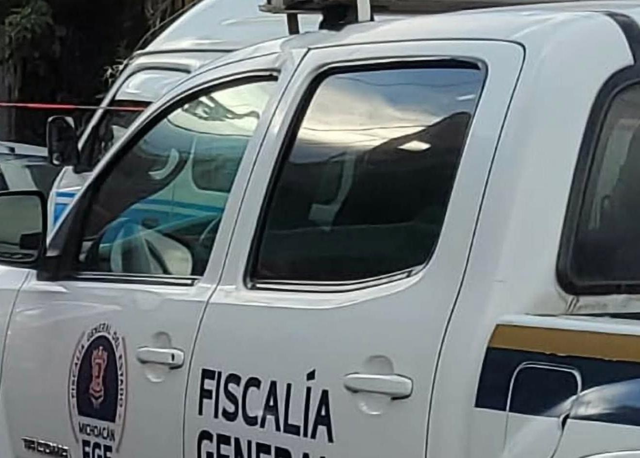 Taxista y conductor de camioneta se enfrentan a balazos en Epitacio Huerta; uno muere 