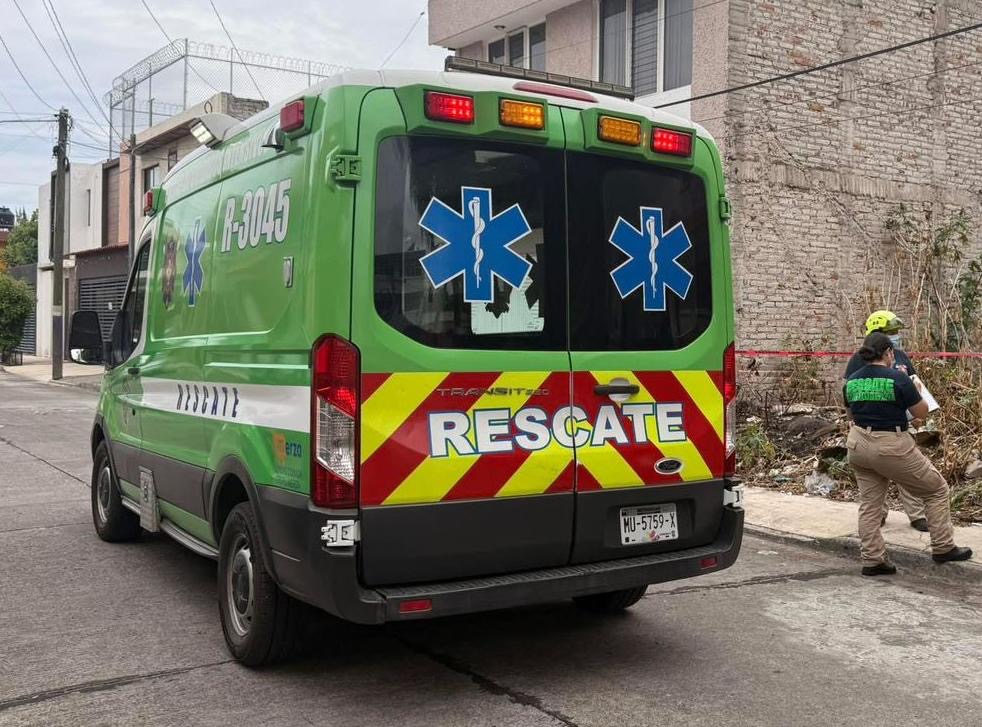 Adulta mayor es hallada sin vida en terreno baldío de Zamora