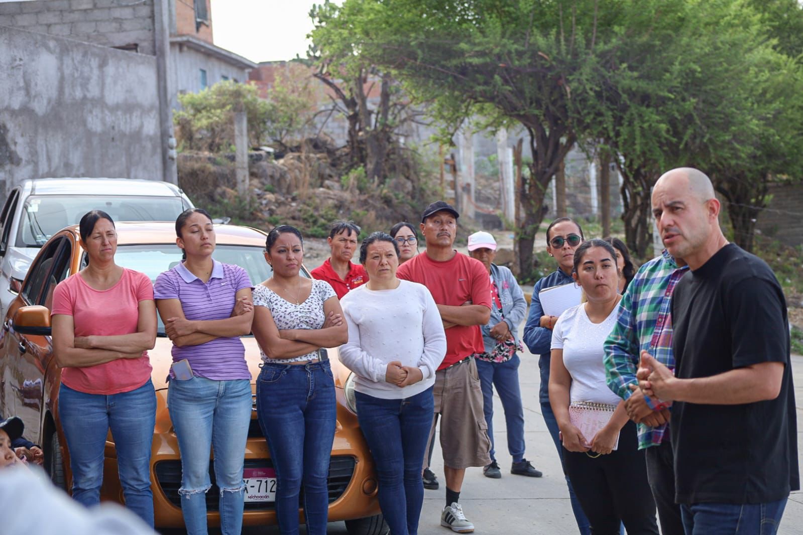 Adolfo Torres refrenda compromiso de atención directa con habitantes de El Durazno
