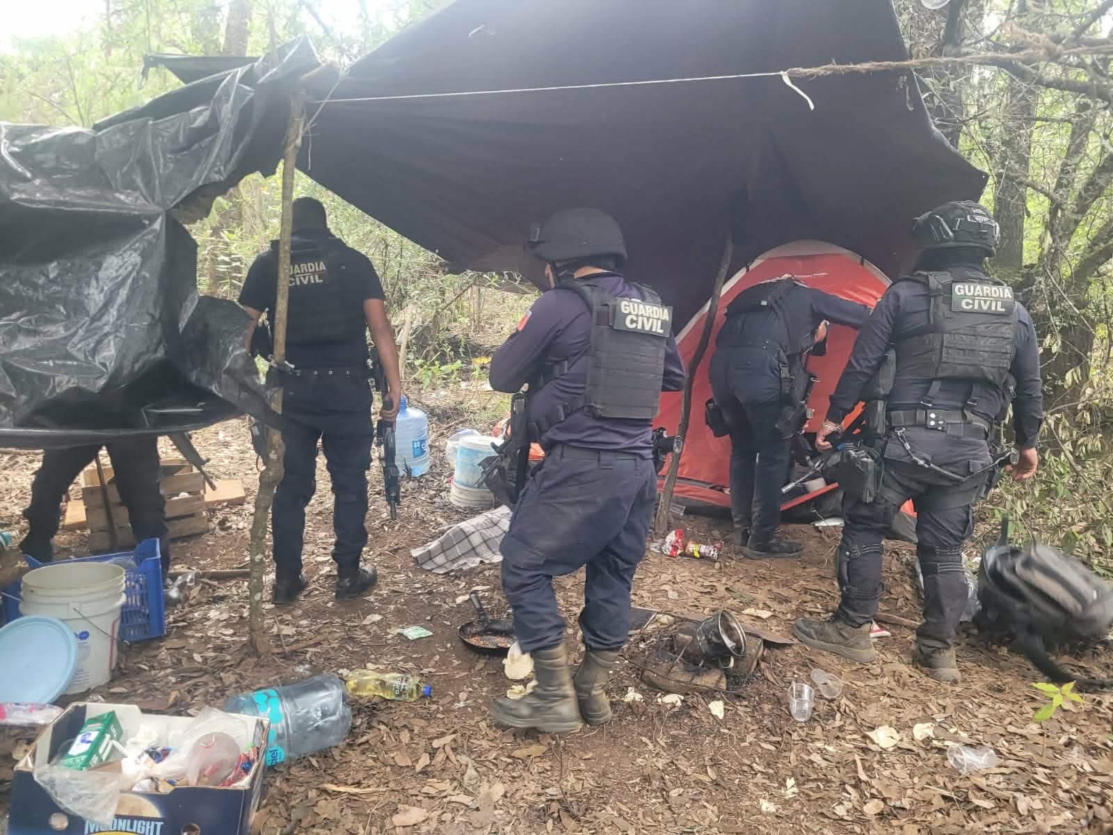 Policías destruyen narcocampamento en la región de Pátzcuaro 