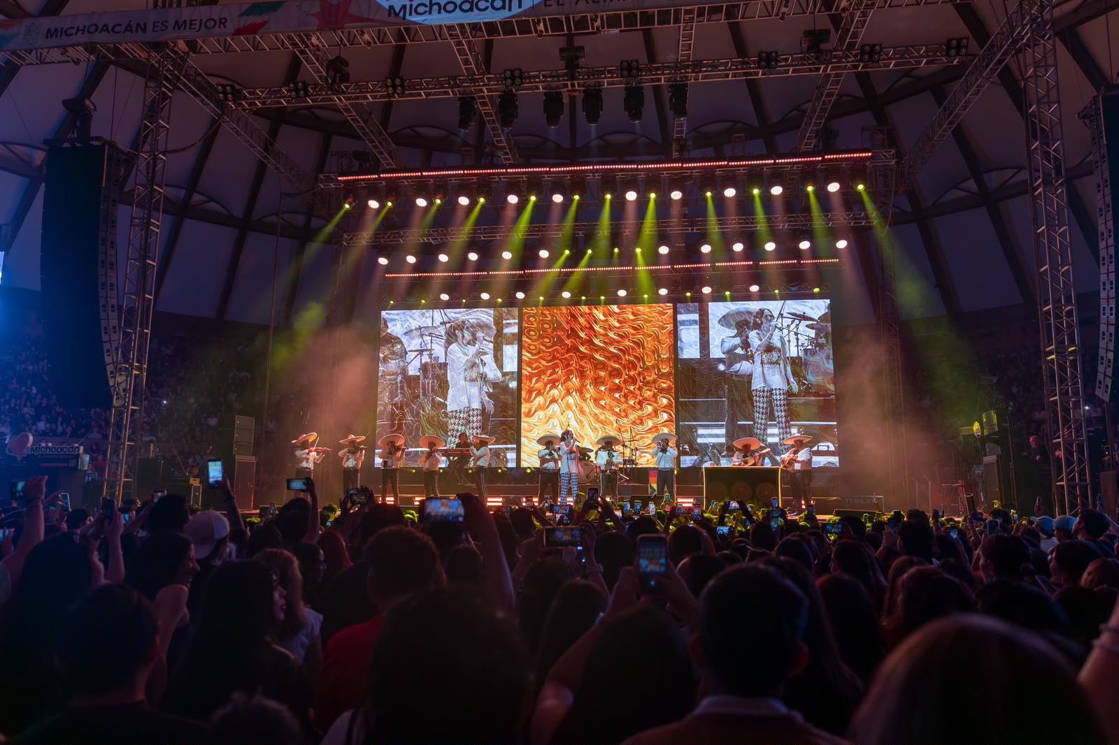 Jesse & Joy conquistaron el corazón de Michoacán en el Jalo Futbolero