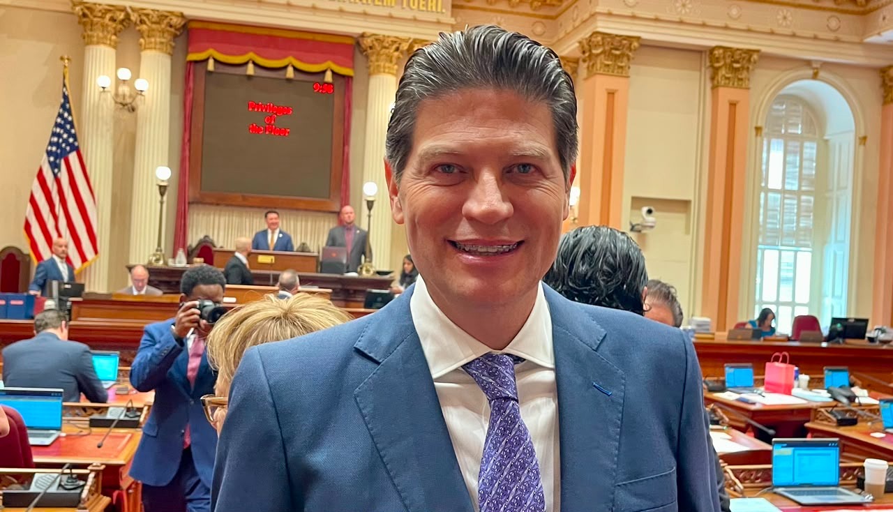 Alfonso Martínez Alcázar inicia intensa gira de trabajo en Sacramento, California