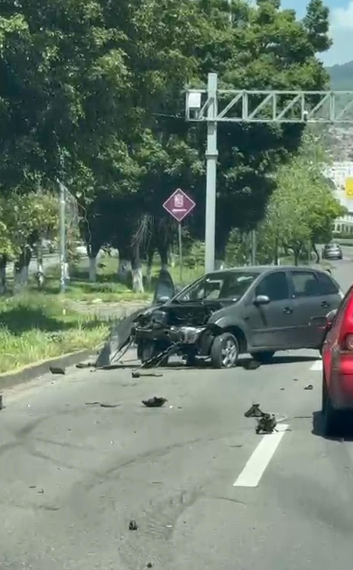 Se registran dos accidentes vehiculares en el Libramiento Norteponiente de Morelia