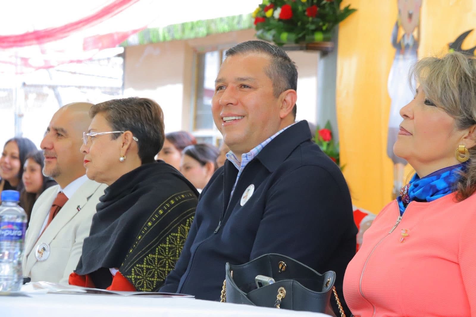 Juan Carlos Barragán invita a sumarse a la campaña Fuera Tiliches Escolares