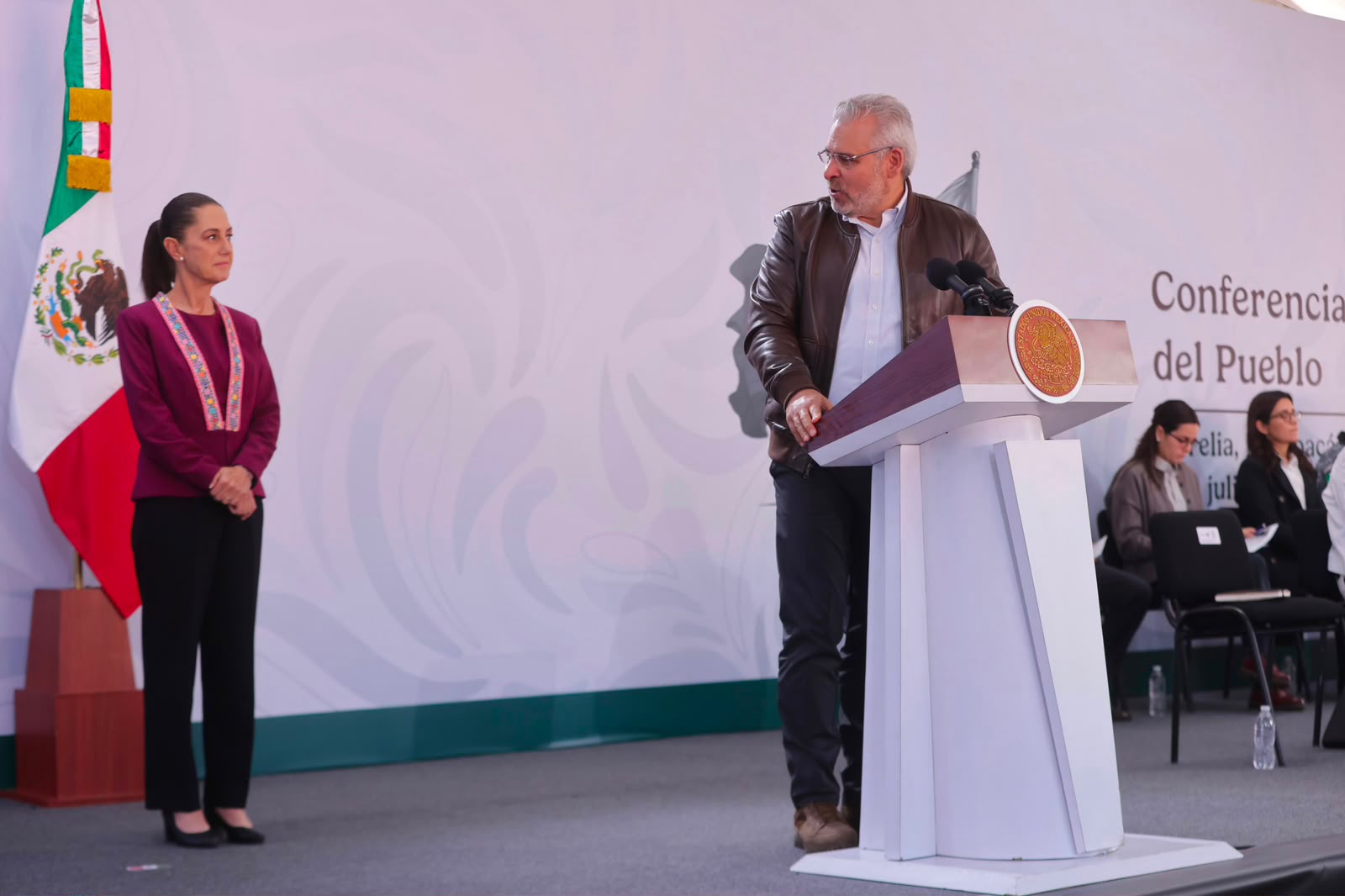 Michoacán va por su cuarto ciclo escolar completo gracias al pago puntual al magisterio: Bedolla