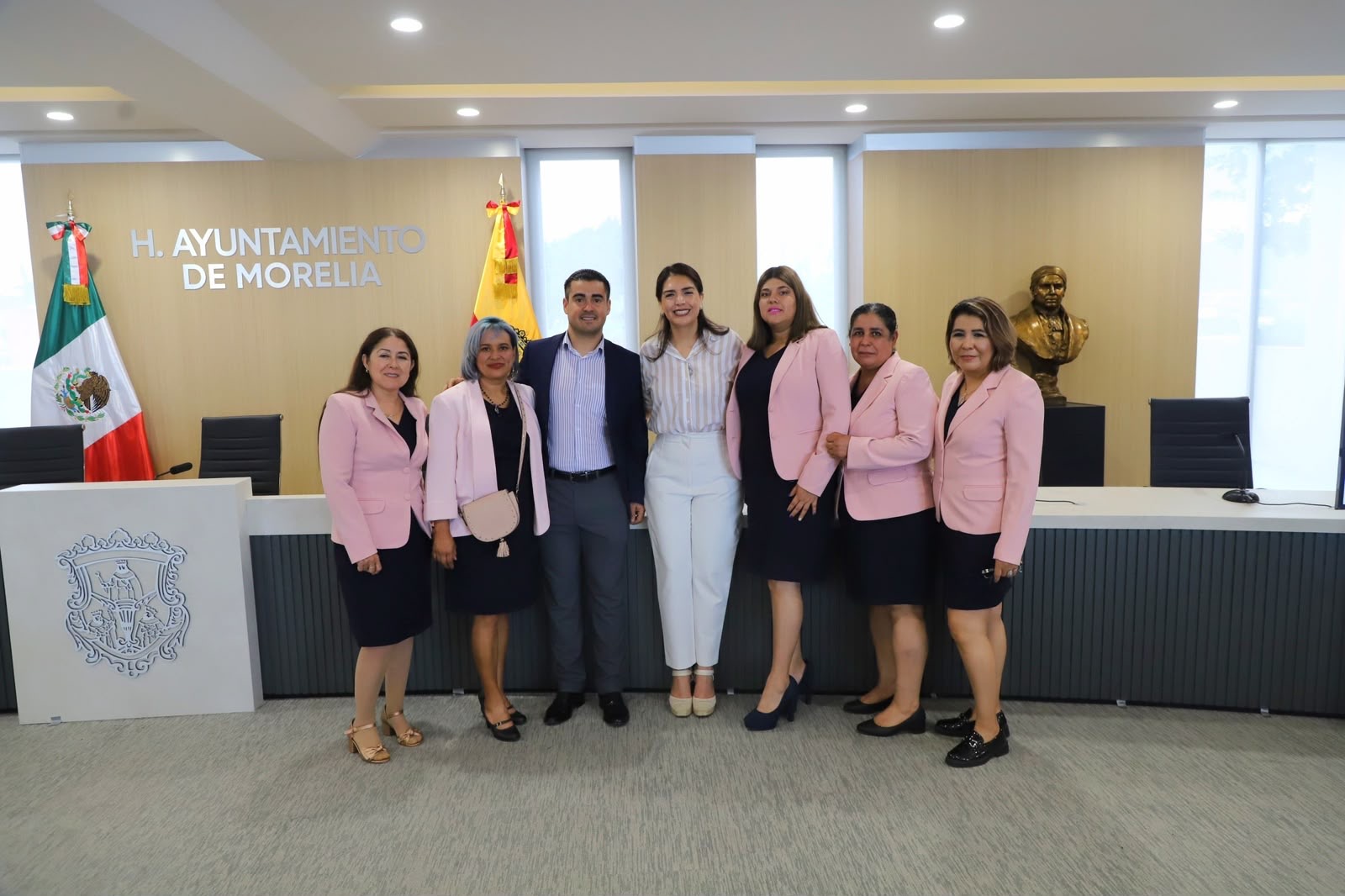 Paola Delgadillo impulsa el desarrollo comunitario con 487 egresados de los CECADES