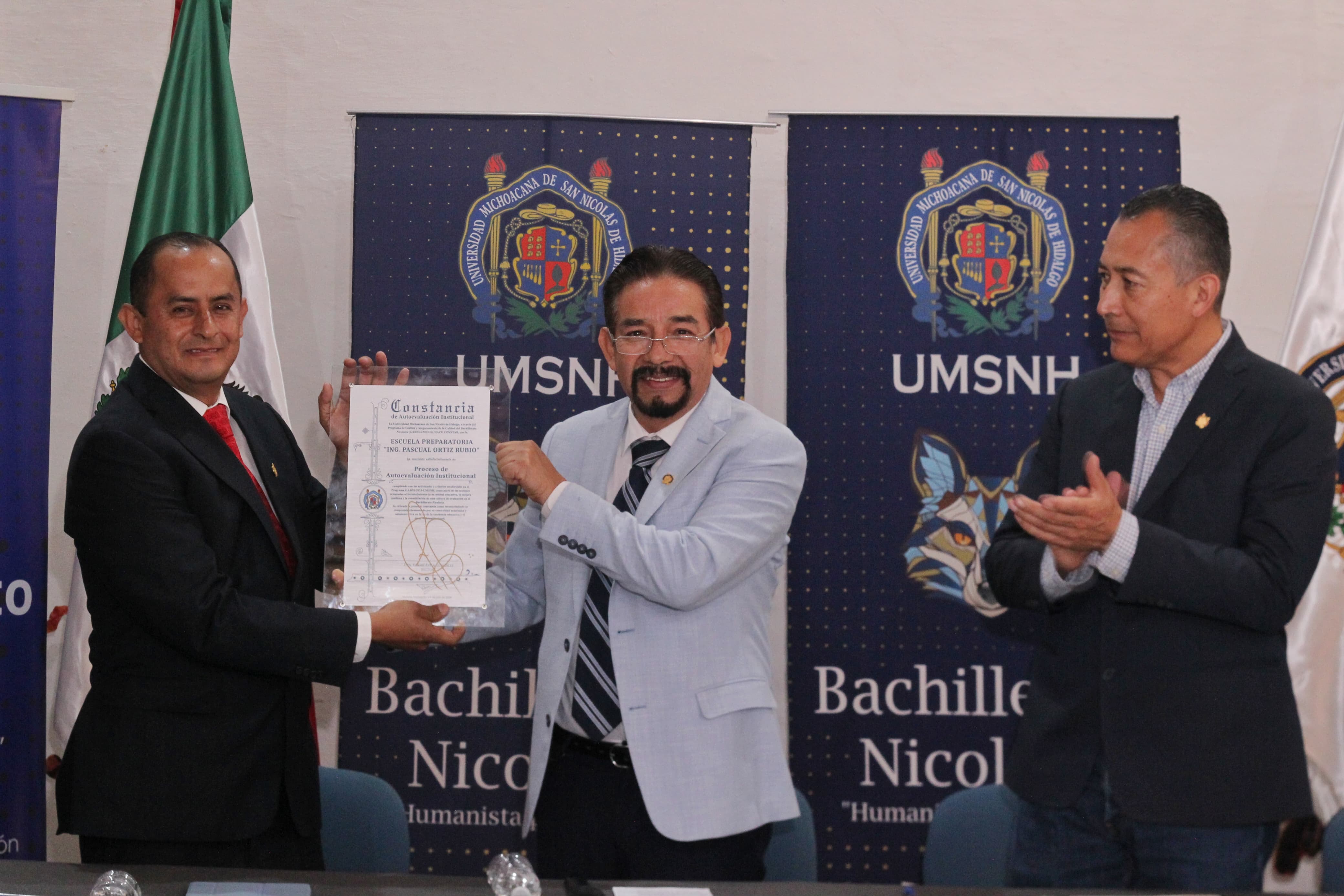 RECTORA YARABÍ ÁVILA SOMETE POR PRIMERA VEZ EN LA HISTORIA A AUTOEVALUACIÓN AL BACHILLERATO NICOLAITA