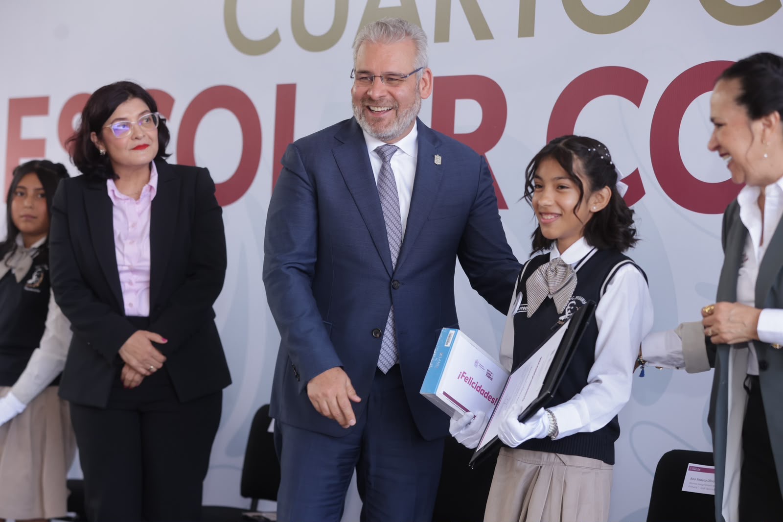 Certeza al magisterio y becas a 848 mil alumnos logran cuarto año completo de clases: Bedolla