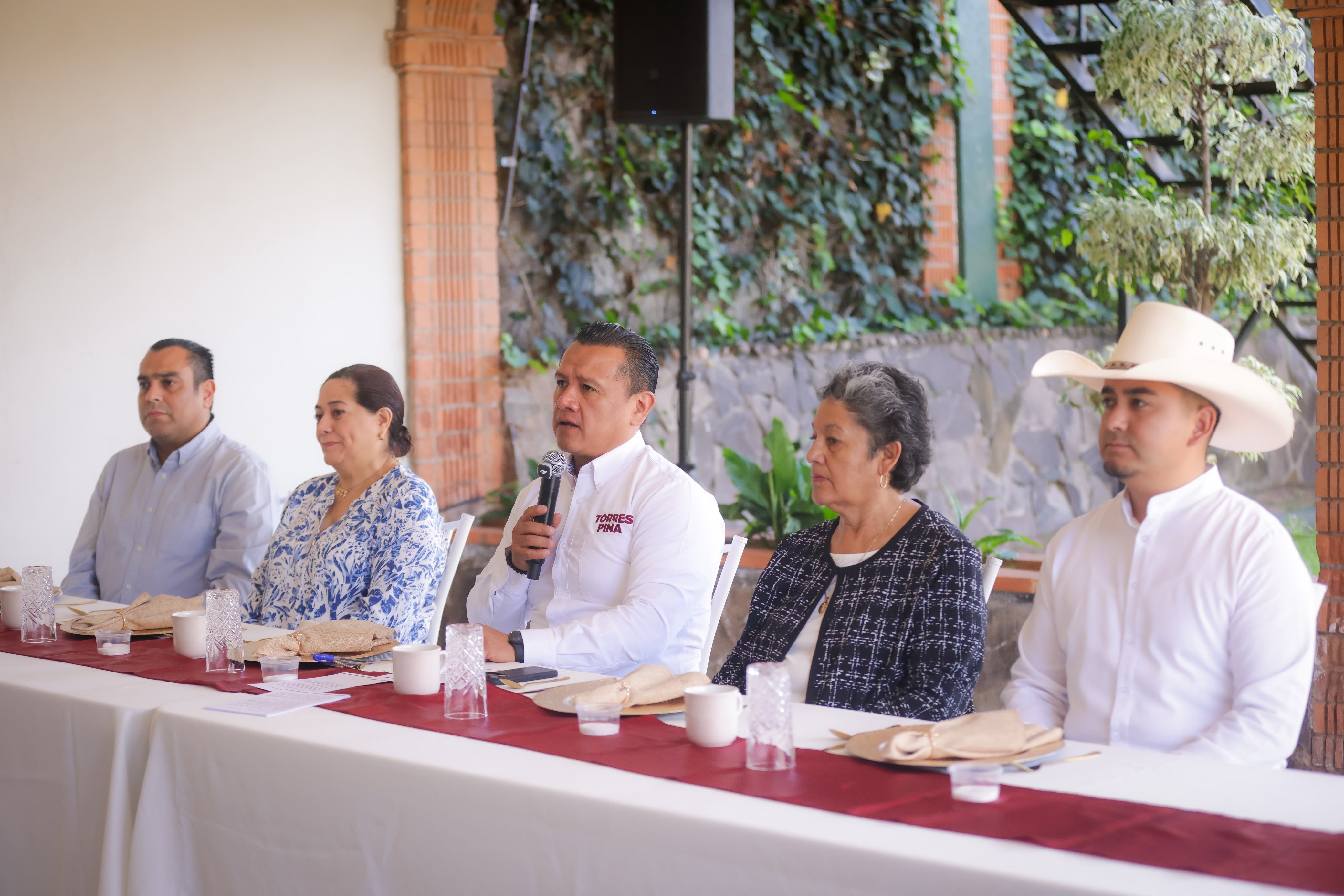 “Mi alianza es con el pueblo”: Carlos Torres Piña