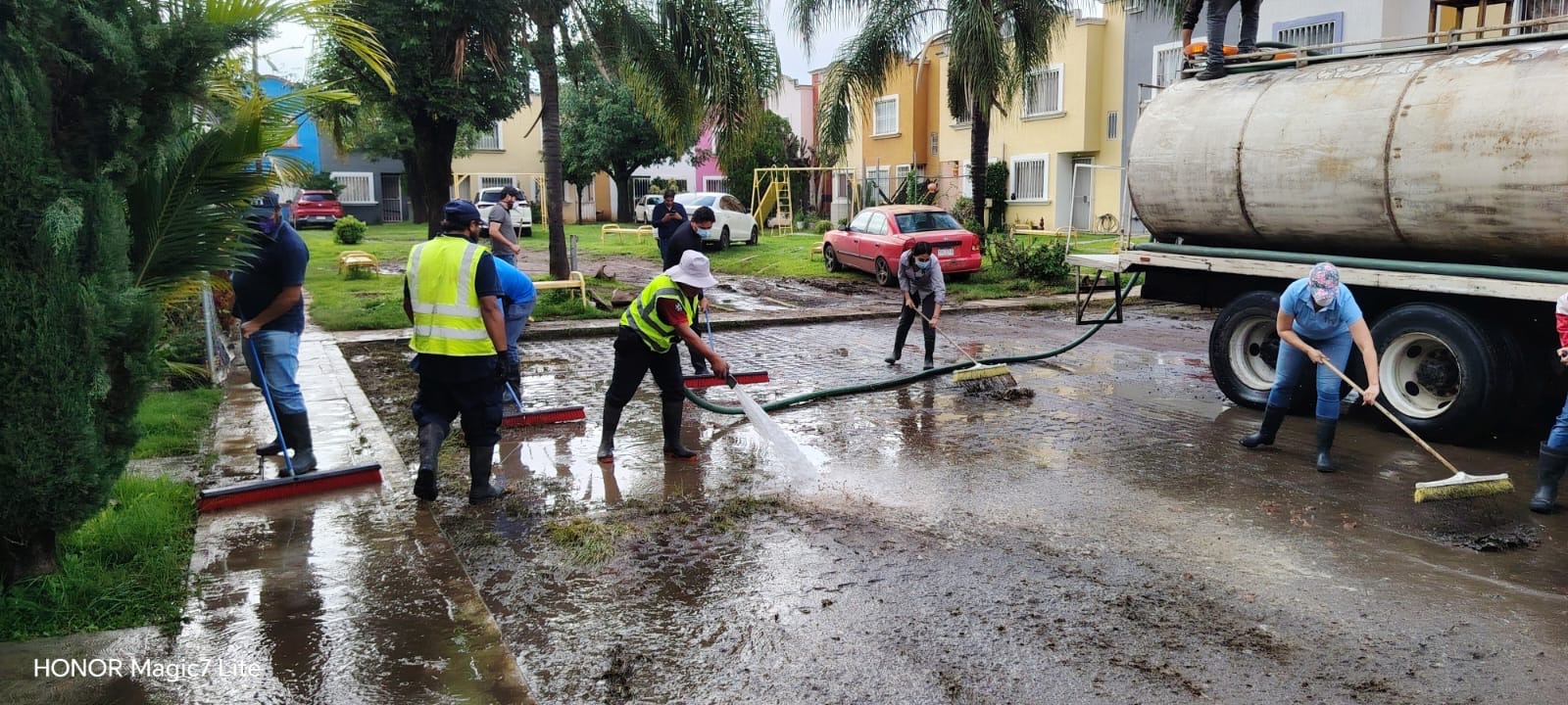 Gobierno de Morelia continúa con acciones de limpieza en Hacienda Tiníjaro