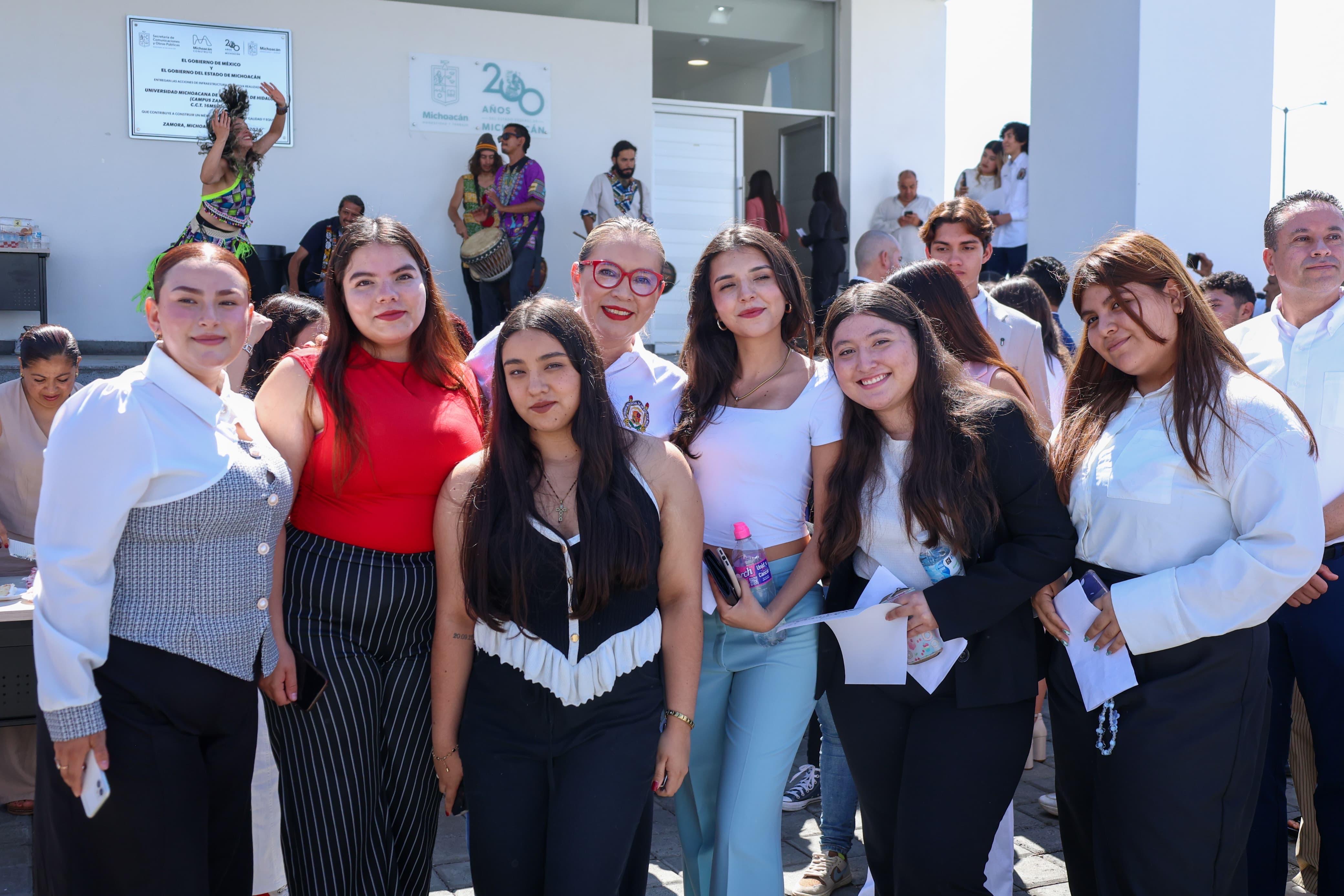 UMSNH OFERTA 23 DIPLOMADOS GRATUITOS; INSCRÍBETE Y CONTINÚA TU PROFESIONALIZACIÓN