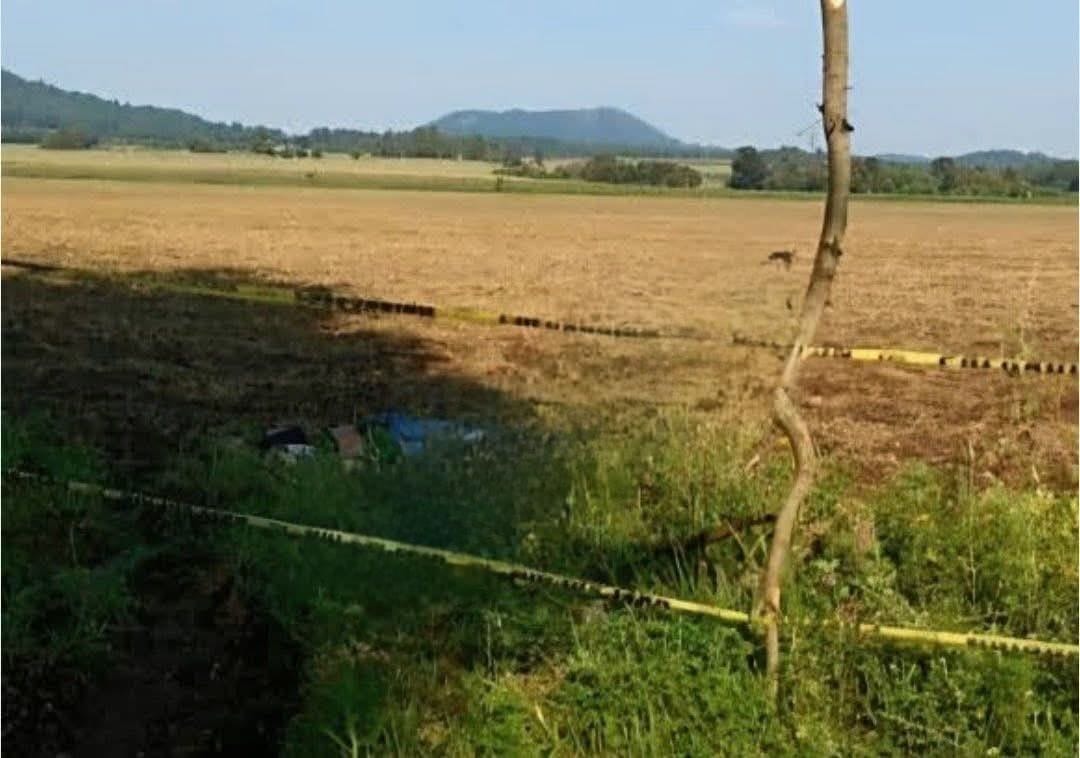 Hallan cadáver de un masculino en arroyo de Charapan 