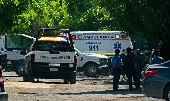 Atacan a policías en Apatzingán; hay un elemento herido