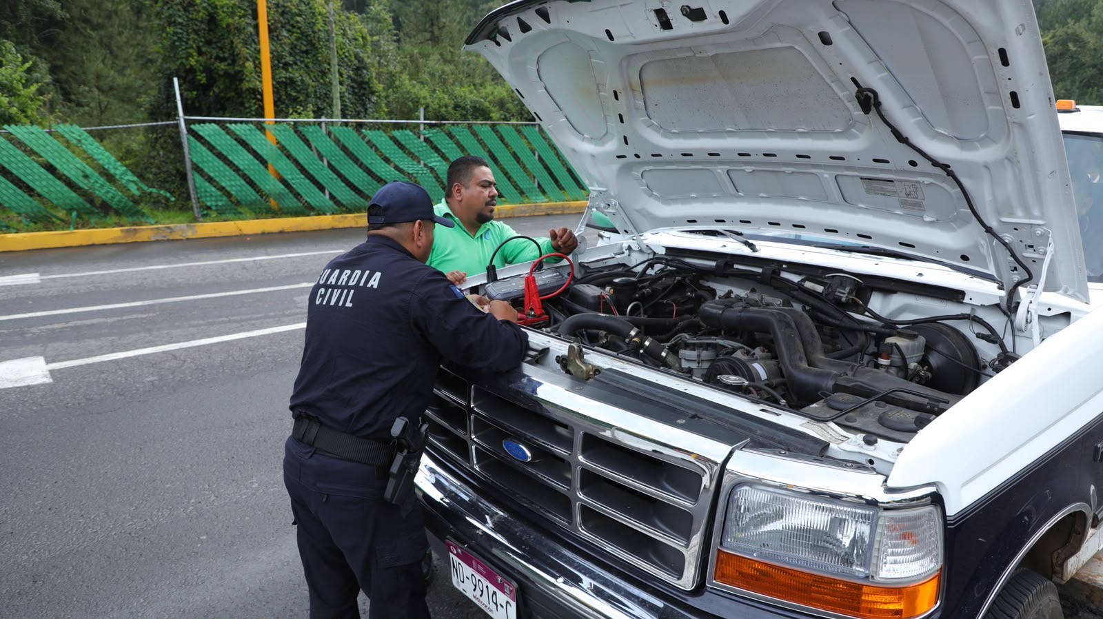 ¿Necesitas ayuda en carretera? Guardianes del Camino brindan auxilio a través del 911 y WhatsApp