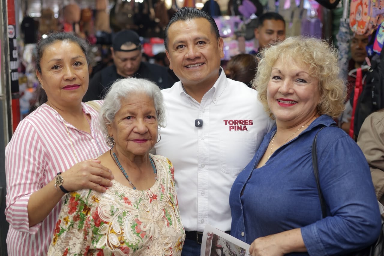 Con resultados firmes, Torres Piña y pobladores de Los Reyes defienden logros de la Cuarta Transformación 