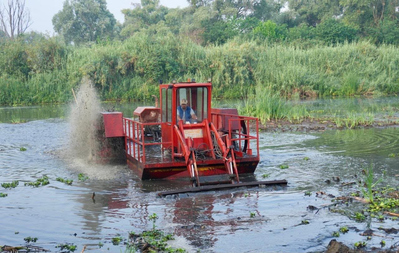 Se consolida el rescate del lago de Pátzcuaro; concluyen obras en el canal de Erongarícuaro: Bedolla