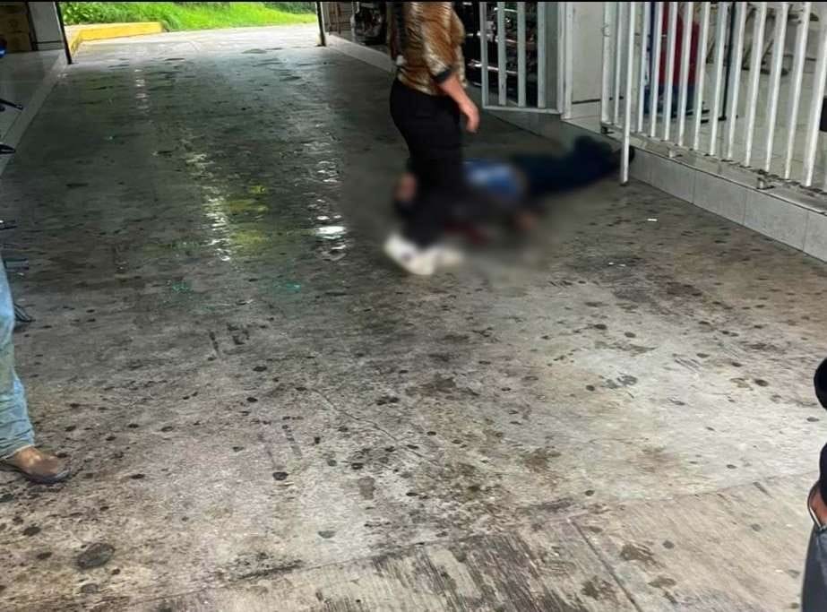 Matan a un hombre en tienda de autoservicio en Tancítaro