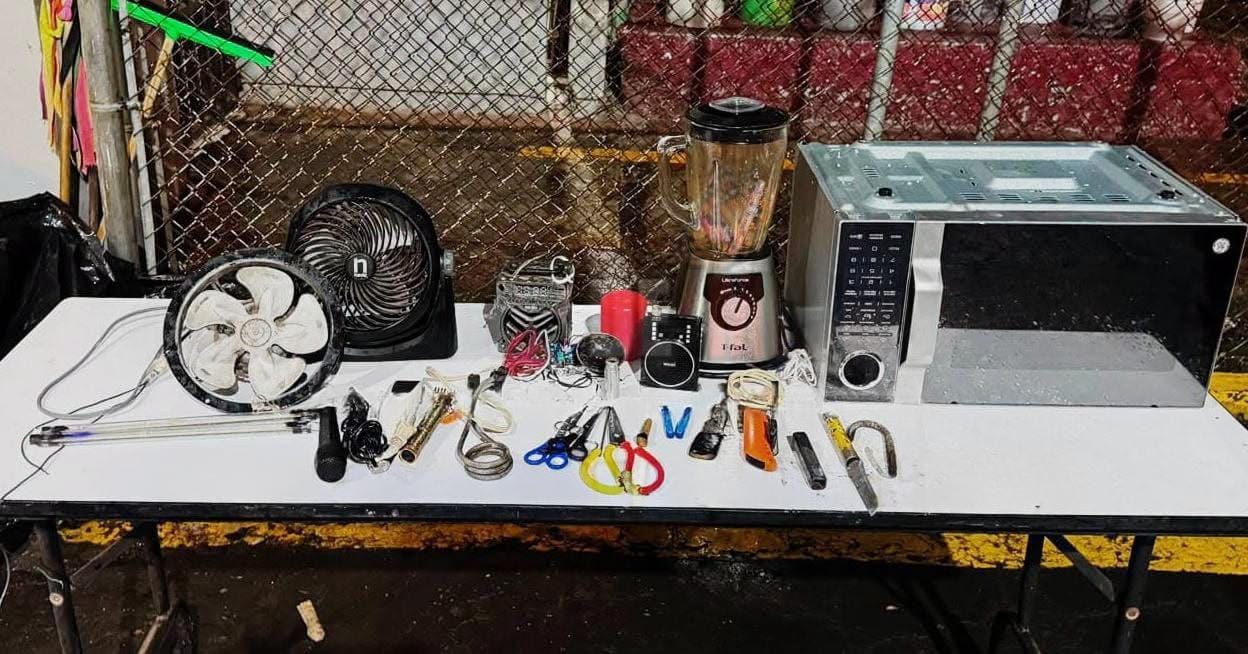 Autoridades realizan revisión en el Centro Penitenciario de Uruapan; se aseguraron objetos ilícitos 