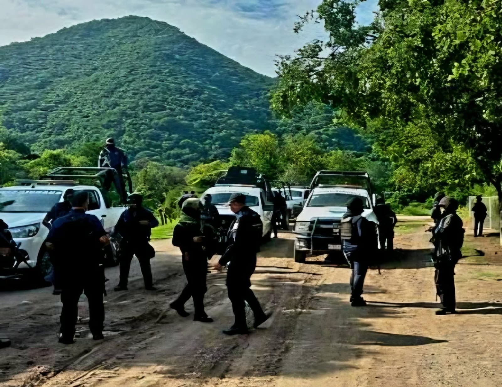 Un hombre muerto y otro herido tras presunto ataque con dron explosivo, en zona serrana de Aquila