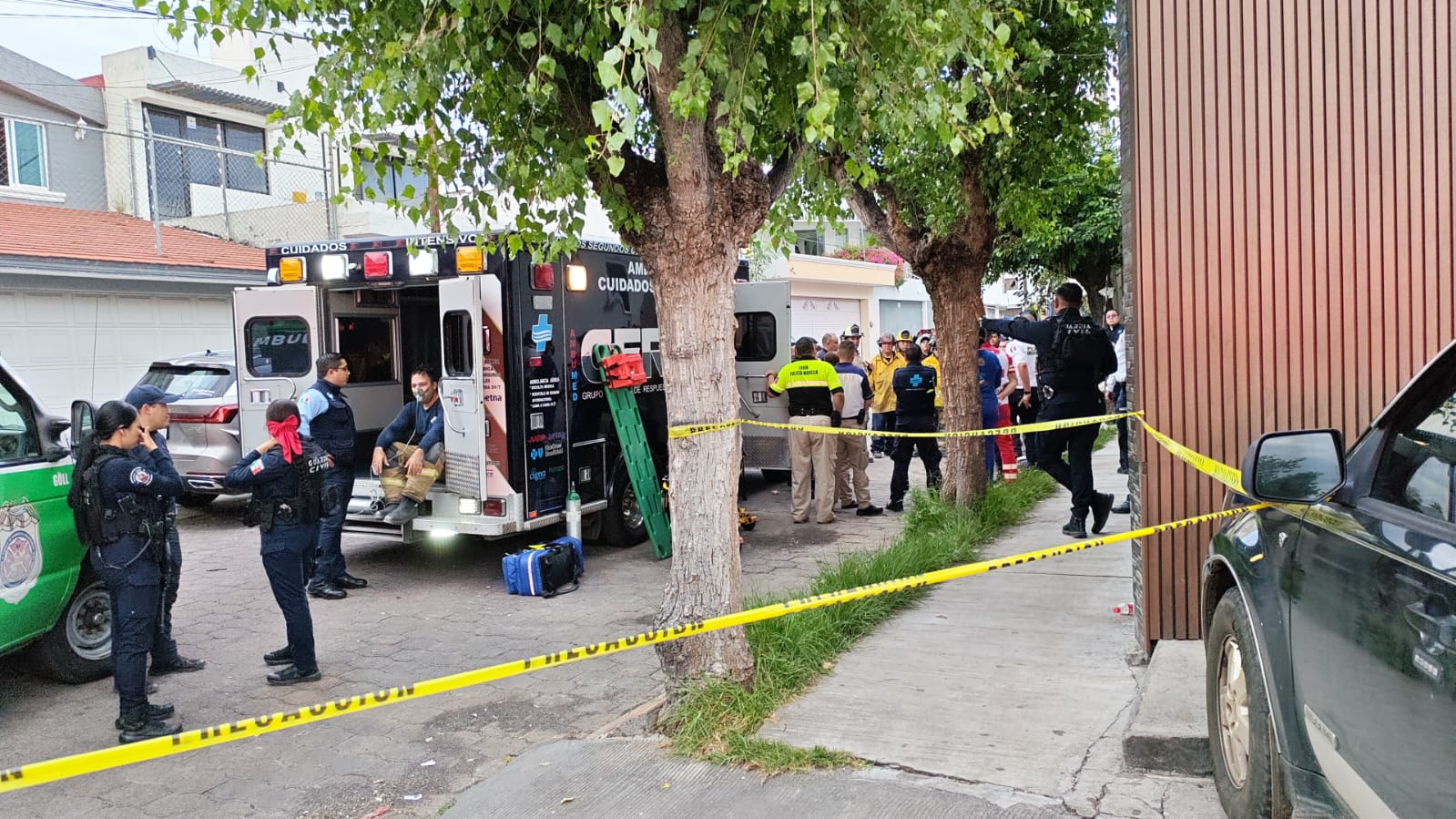 Tragedia en una obra negra en Morelia; 4 albañiles mueren asfixiados dentro de un aljibe