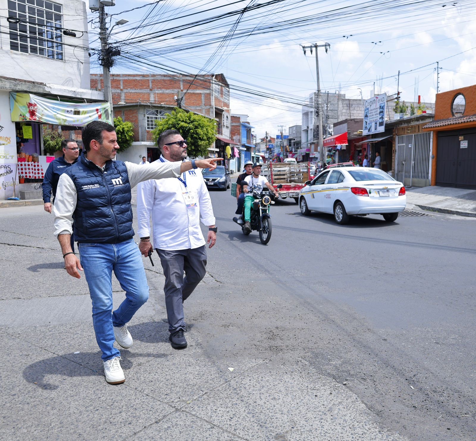 Yankel Benítez guía operativo de ordenamiento de establecimientos en colonia Ignacio Zaragoza