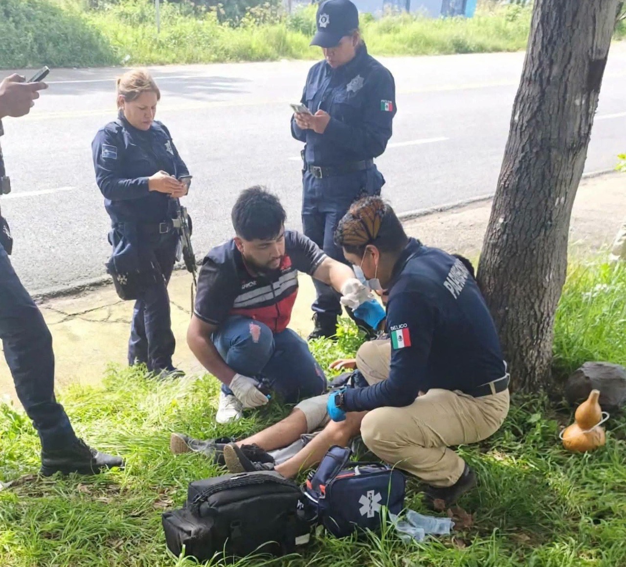 Hombre baleado en la carretera Uruapan-Paracho