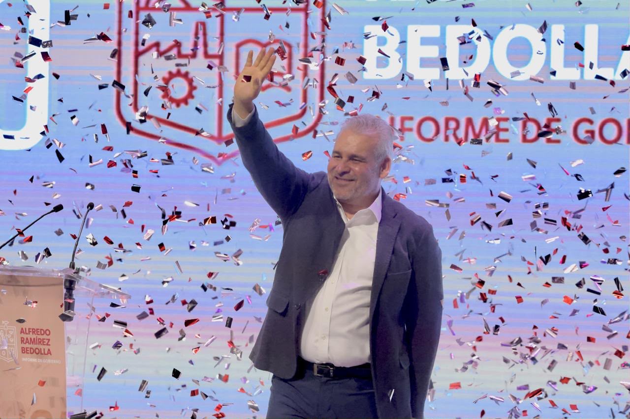 Bedolla rinde Informe en Zitácuaro y destaca obras, salud y empleo para la región Oriente