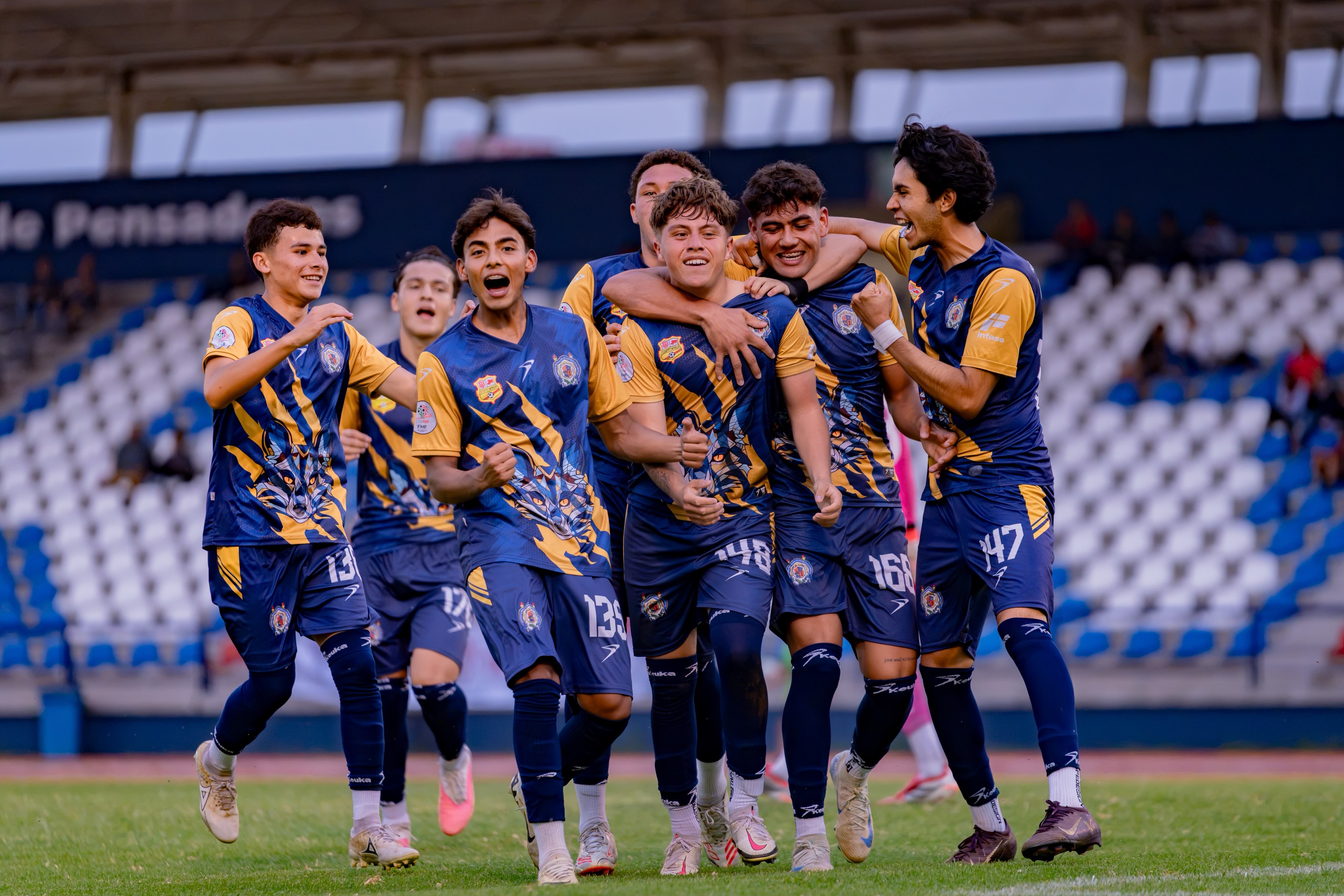 ATLÉTICO MORELIA-UMSNH REMONTA, GANA Y ES LÍDER EN COPA PROMESAS