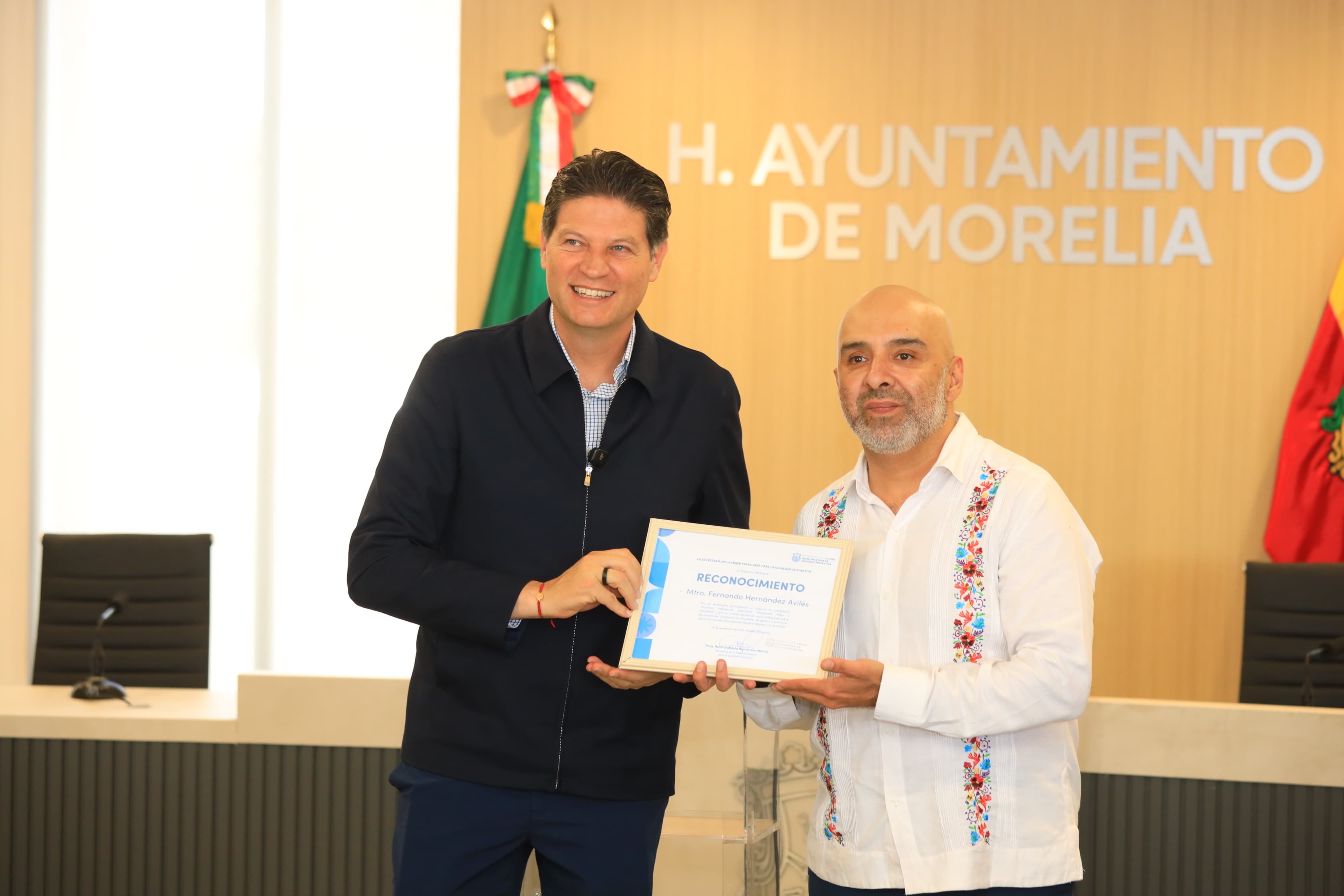 Alfonso Martínez impulsa el respeto, igualdad y empatía con plataforma “Hombres Trabajando Emociones”